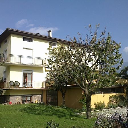 Appartement Casa Ferrari Monica à Calceranica al Lago Extérieur photo
