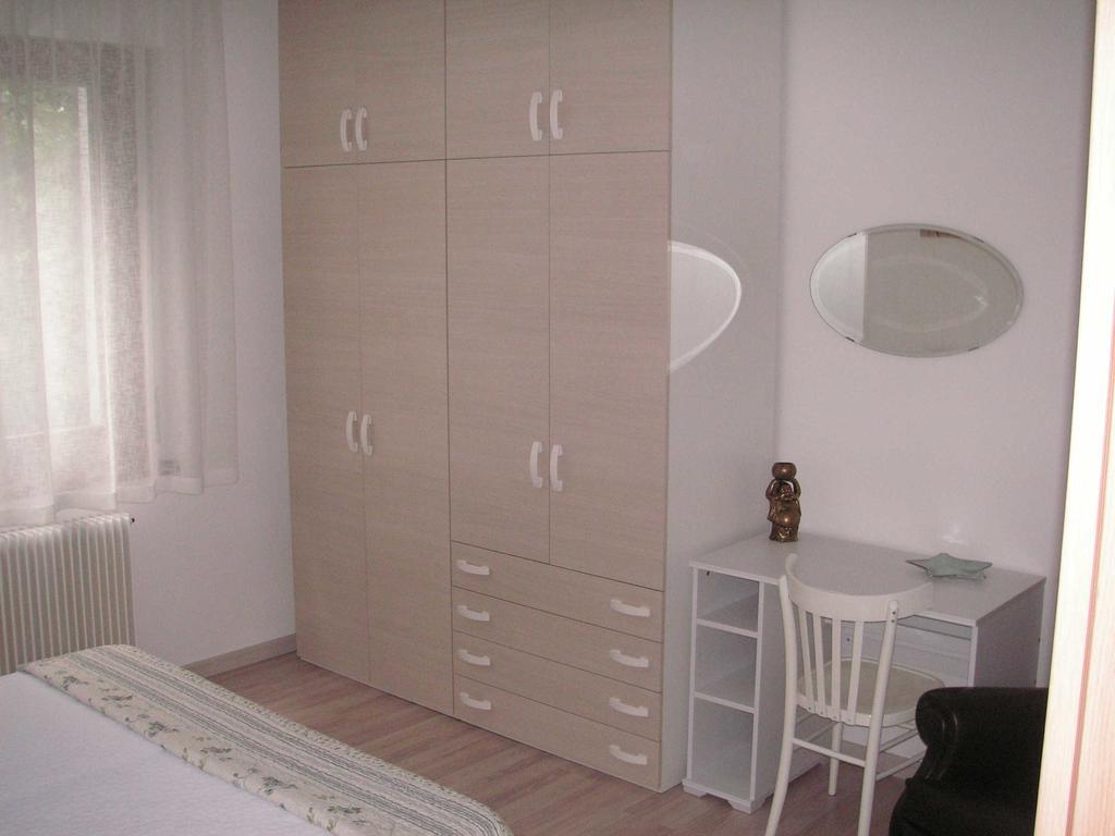 Appartement Casa Ferrari Monica à Calceranica al Lago Chambre photo